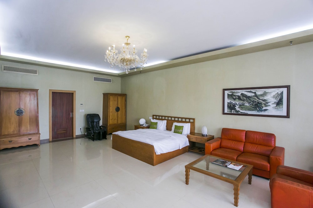 Superior Suite, Lagoon View photo 3