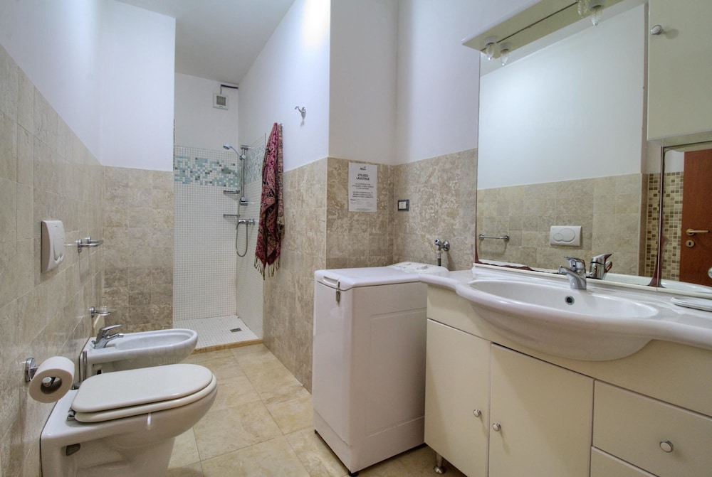 Apartment (2 Bedrooms) photo 3