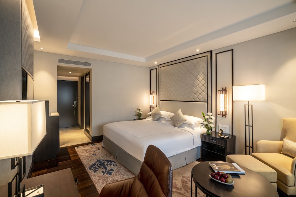 Taj Club, Room, 1 King Bed - Photo 1