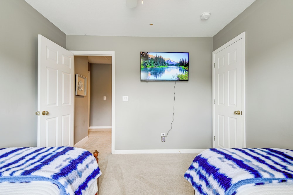 House (4 Bedrooms) photo 2