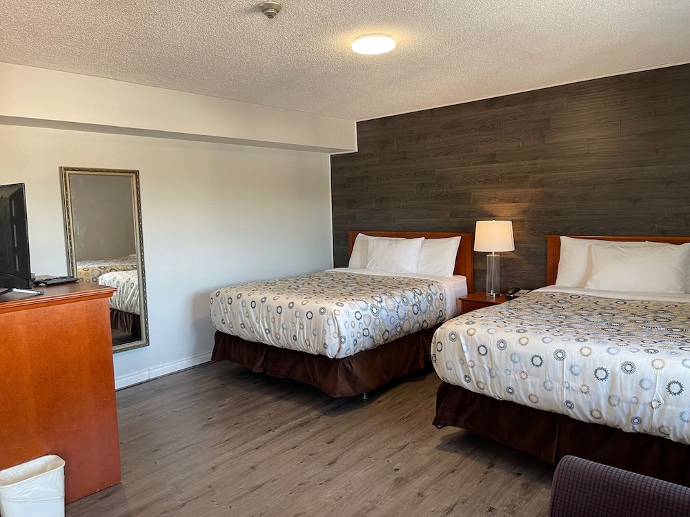 Standard Room, 2 Queen Beds, Non Smoking