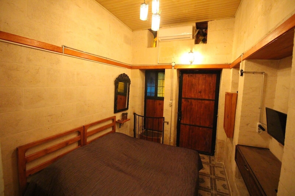 Kuyu photo 1