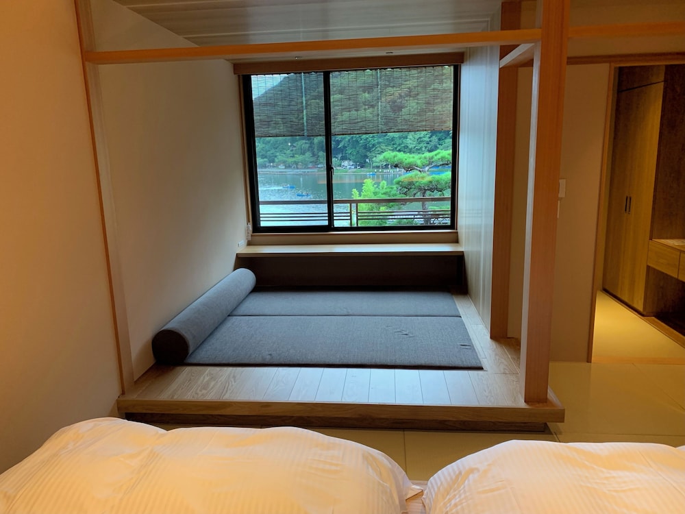 Suite Room with "Semi Open-Air Bath" Non Smoking