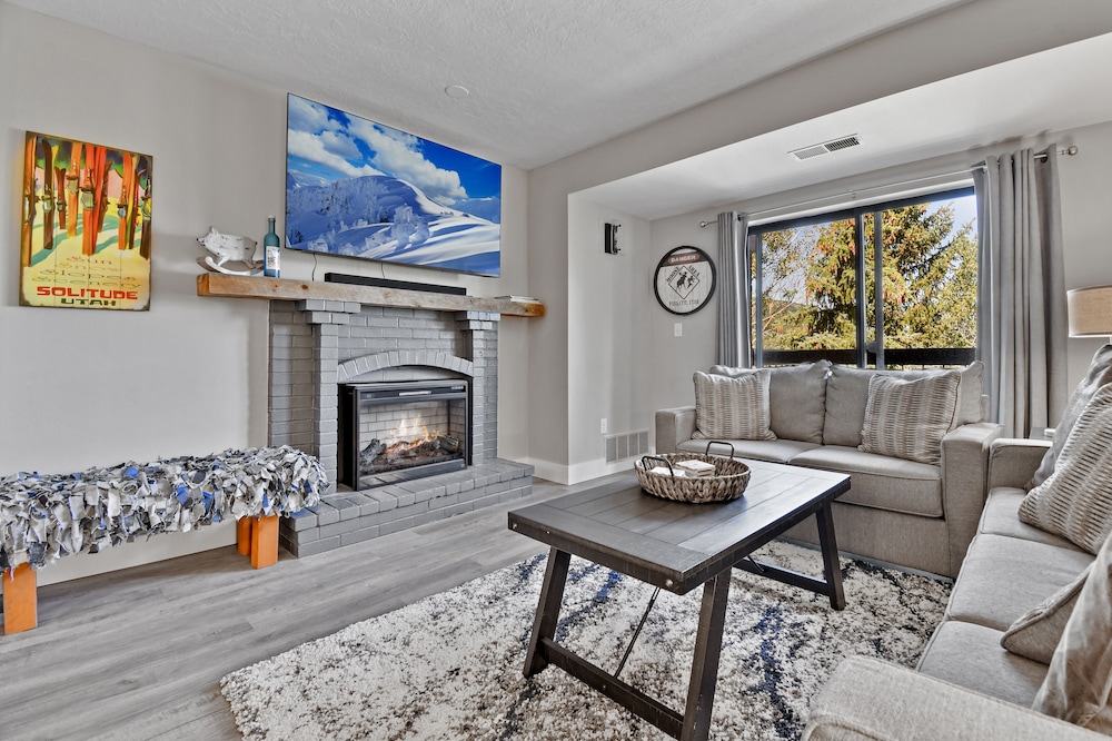 Deluxe Condo