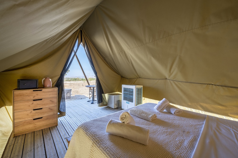 Argo Tent (shared Bathroom)