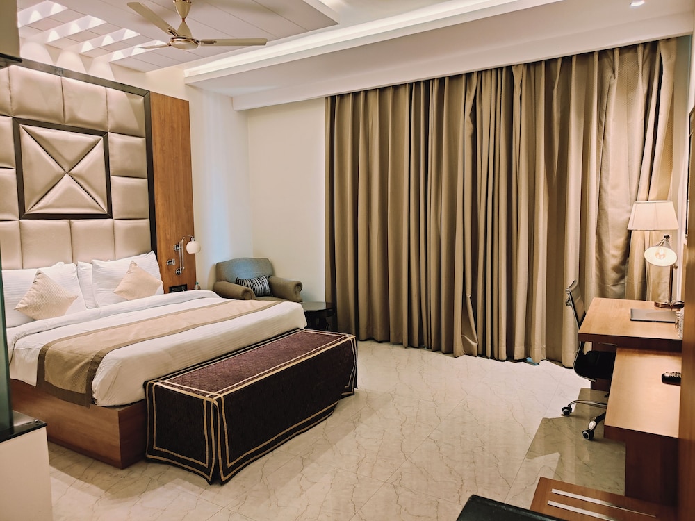 Executive Room photo 3