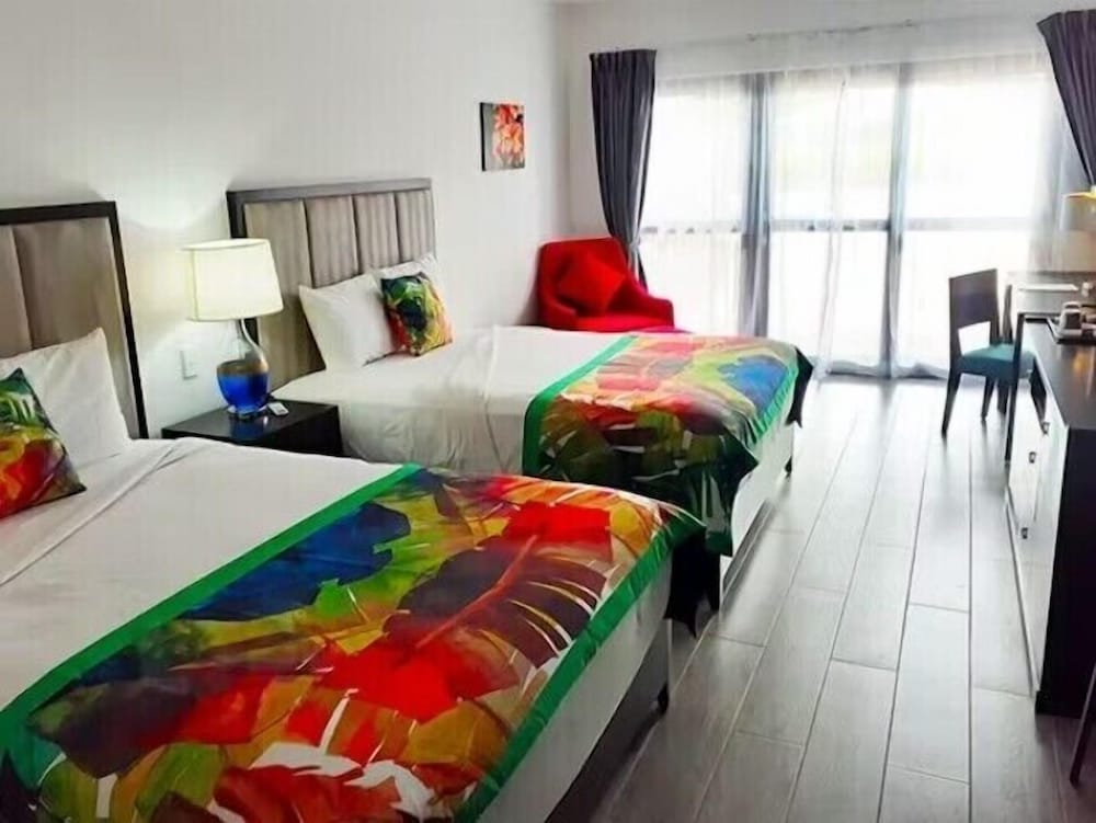 Superior Double or Twin Room, Pool View photo 2