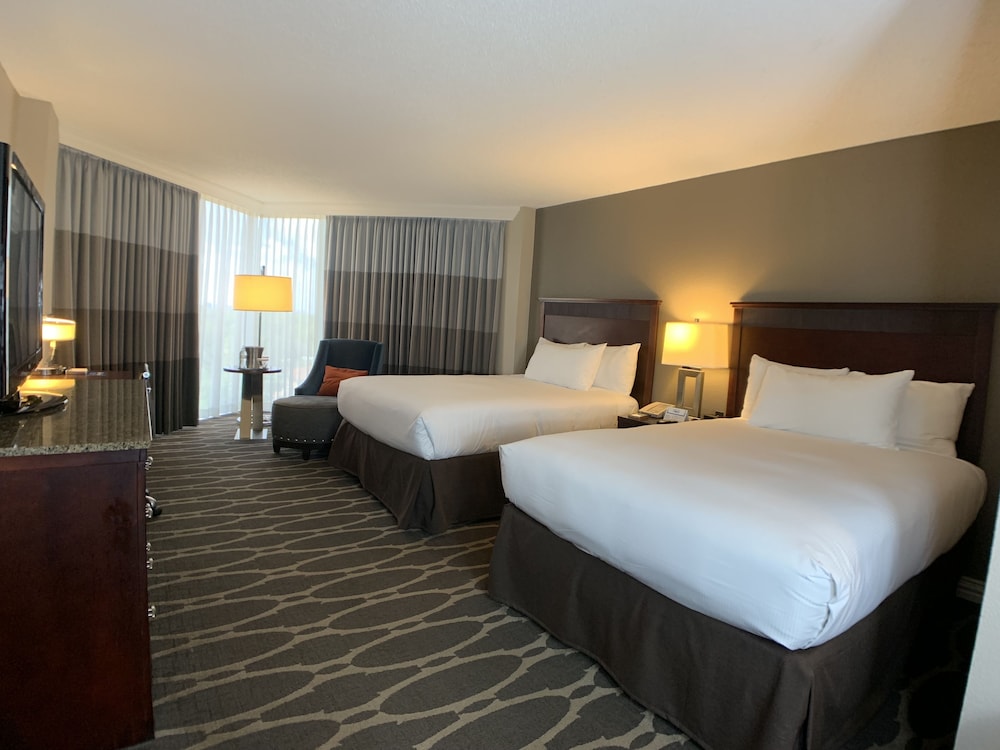Room, 2 Double Beds - Photo 5
