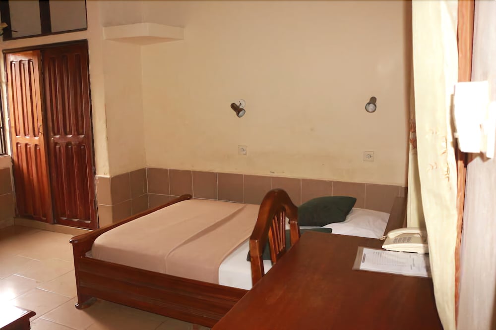 Executive Room - Photo 2