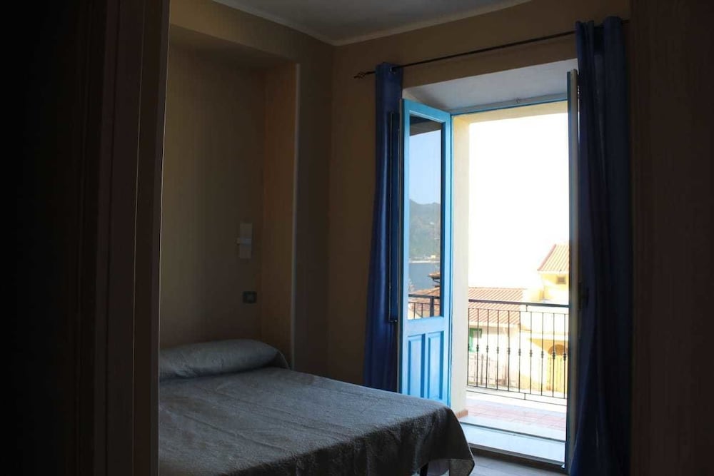 Quadruple Room, Sea View
