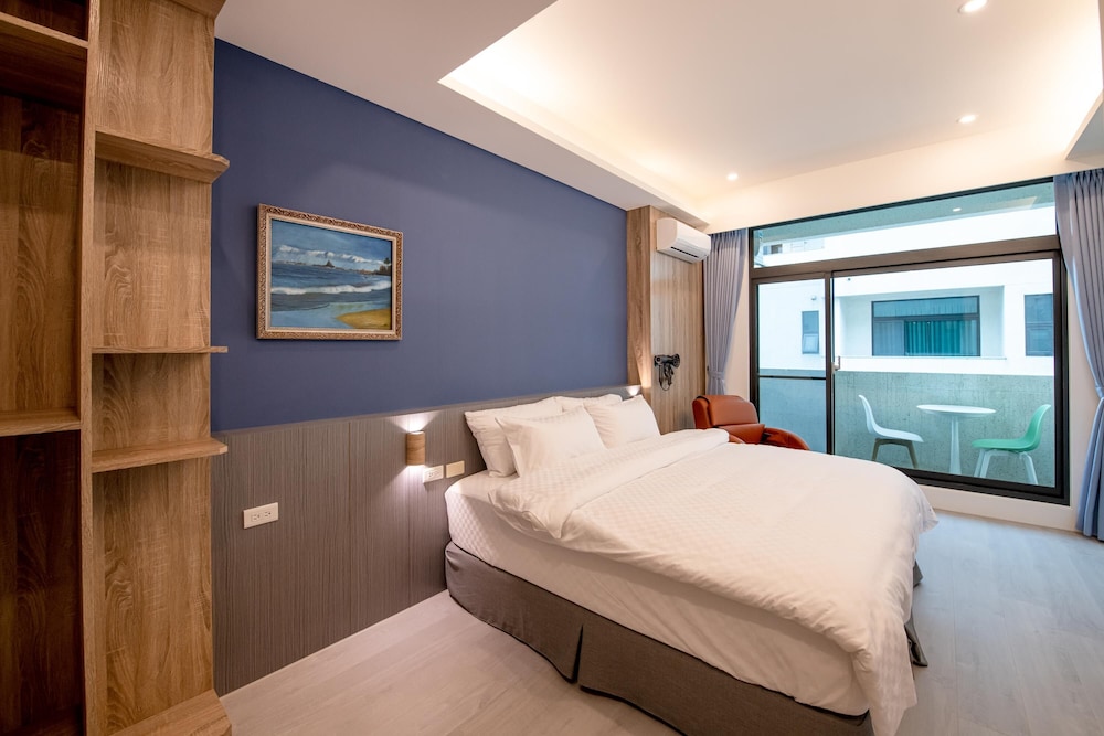 Classic Double Room (401) photo 1