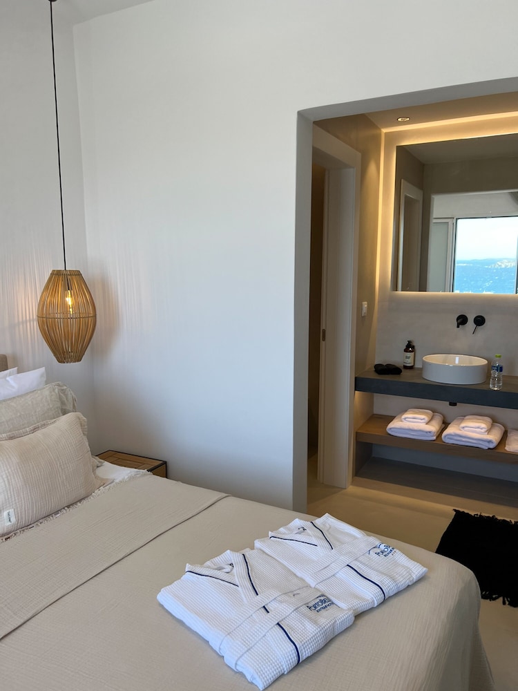Junior Suite, Sea View - Photo 3