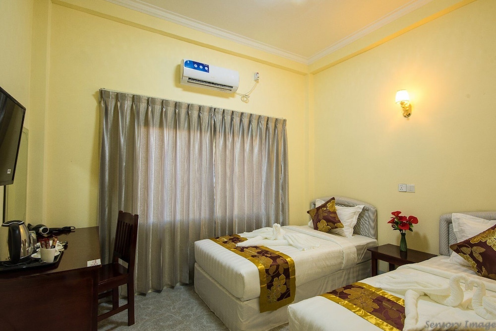 Superior Twin Room photo 3