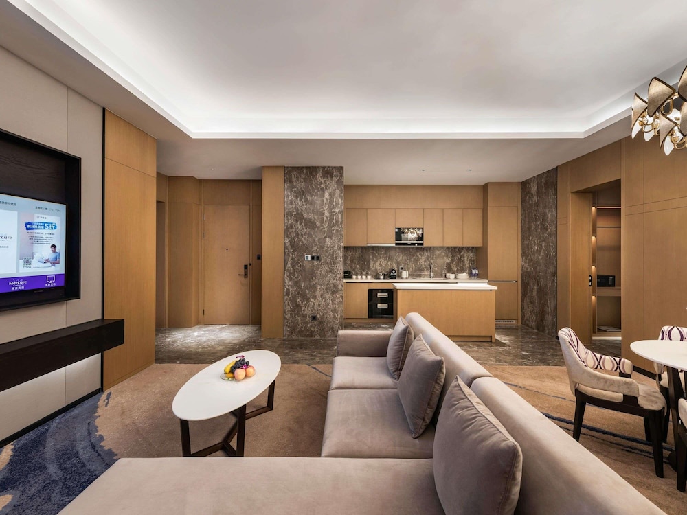Privilege, Suite, 1 King Bed