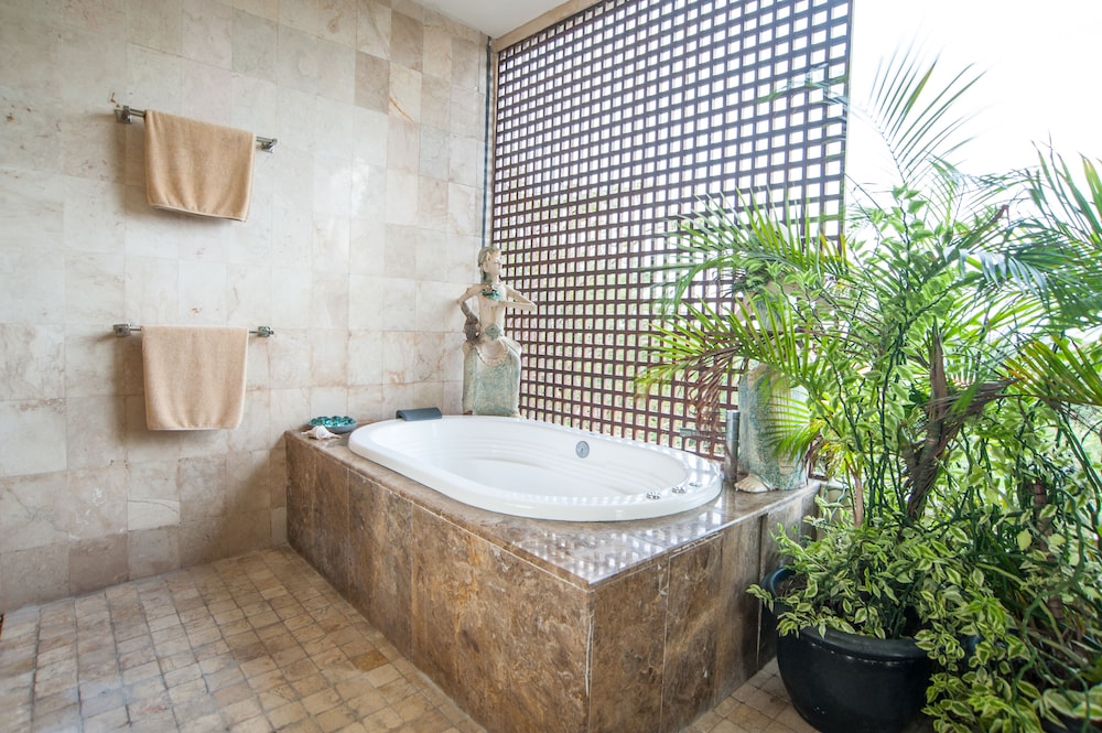 Superior Bungalow - Photo 21