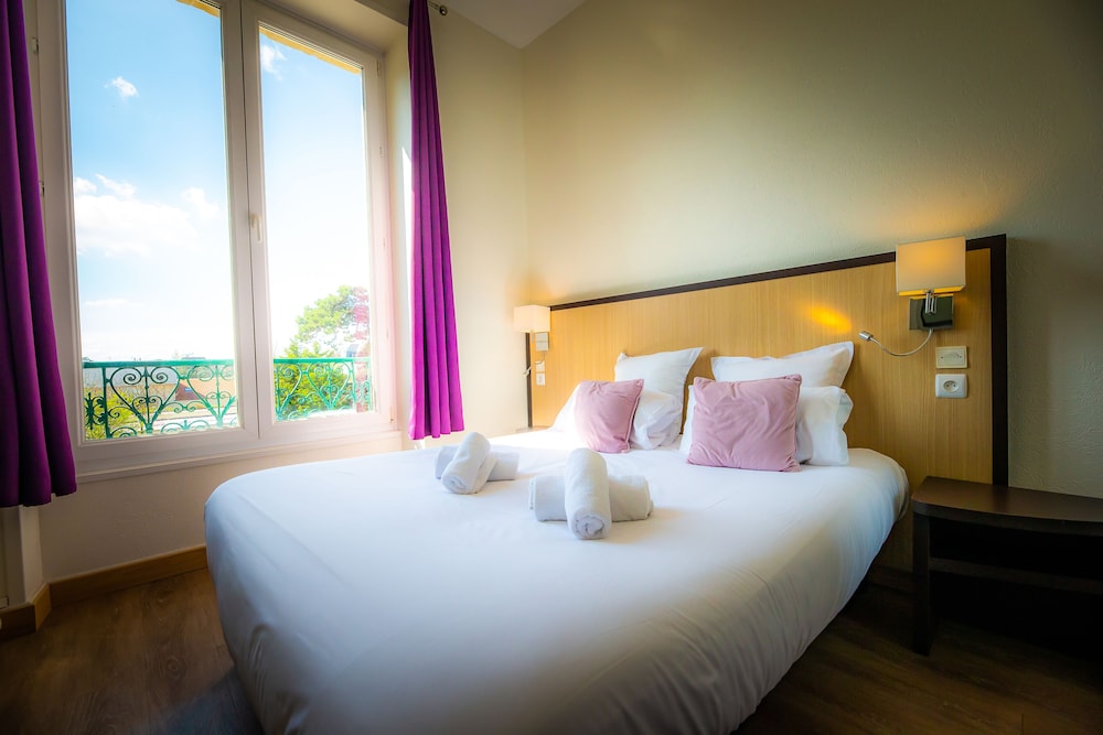 Double Room, 1 Double Bed, Garden View photo 2