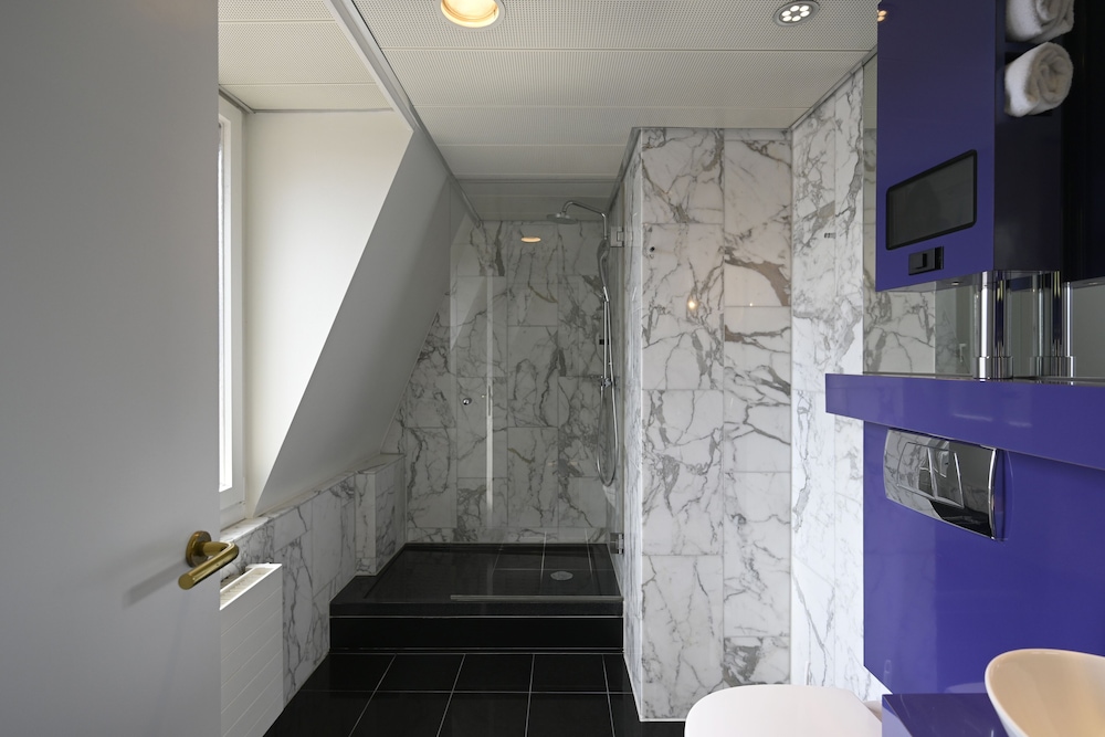 Comfort Double Room thumbnail 5
