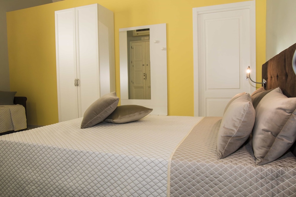 Classic Suite, Balcony (Carlo III di Borbone) photo 1