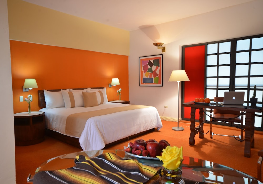 Suite, 1 King Bed (Master) photo 1