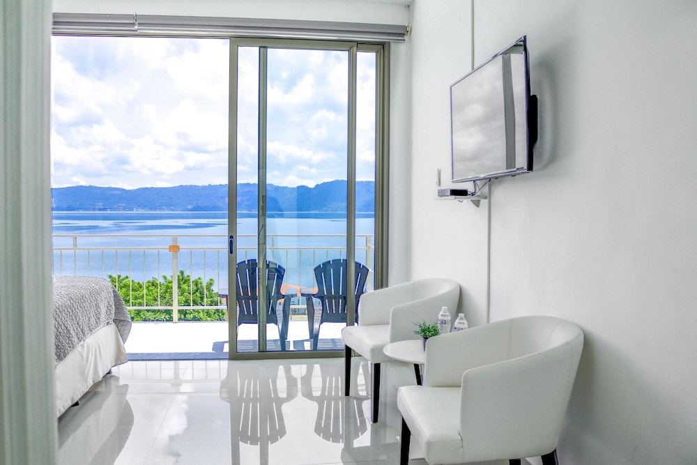 Panoramic Room, Lake View photo 2