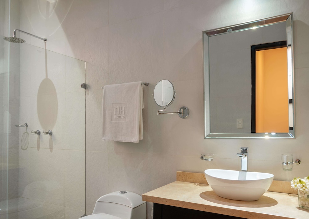 Standard Room (Extra Bed 4 adults) - Photo 10