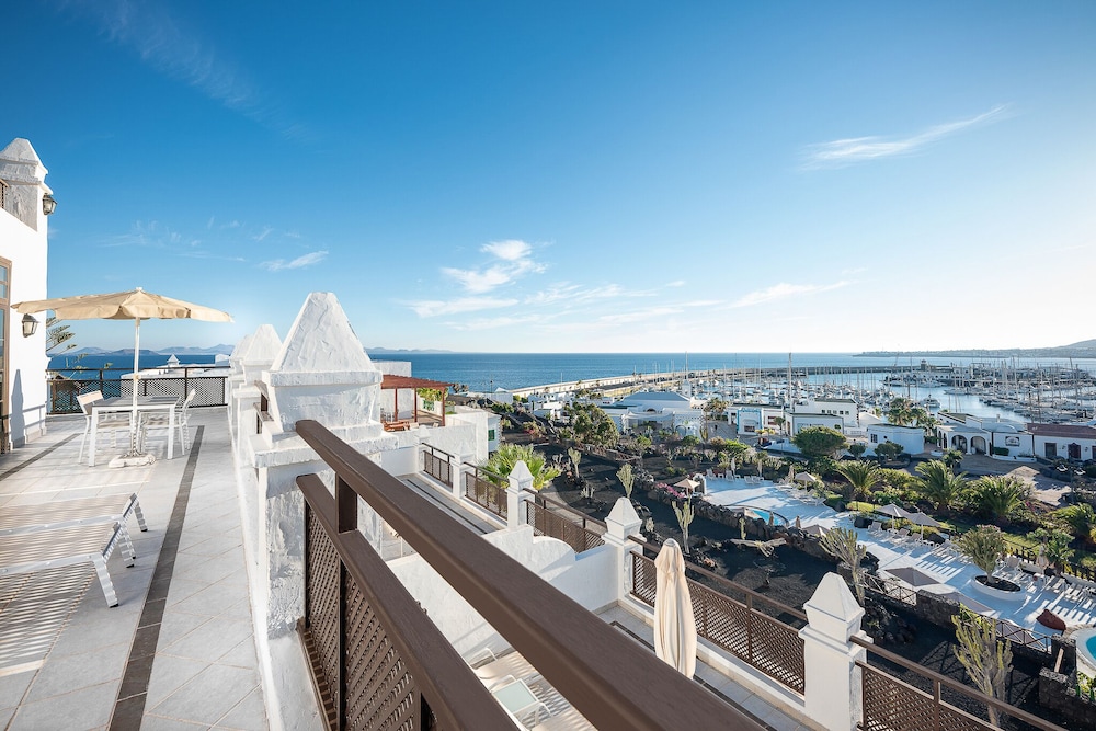 Junior Suite, Sea View (Club)