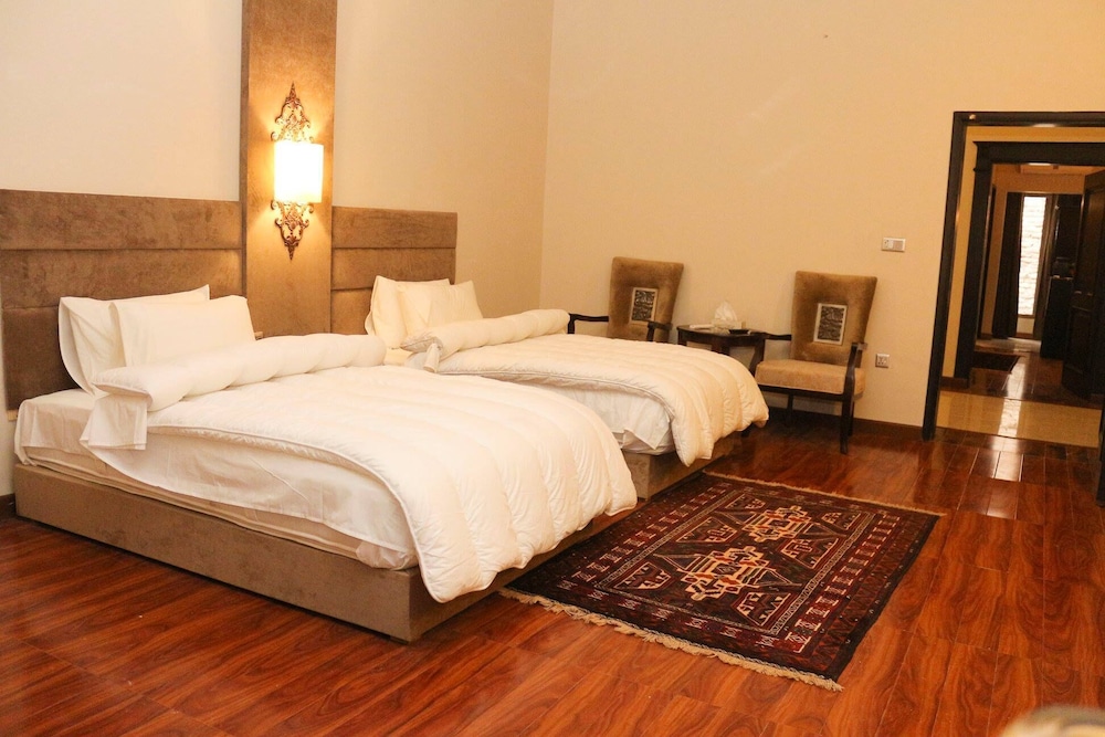 Deluxe Double or Twin Room photo 1