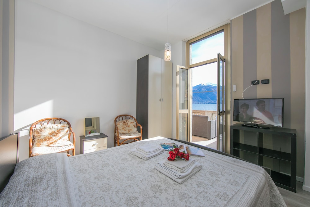 Family Apartment, Multiple Bedrooms, 2 Bathrooms, Lakeside (Menaggio Tosca 3)