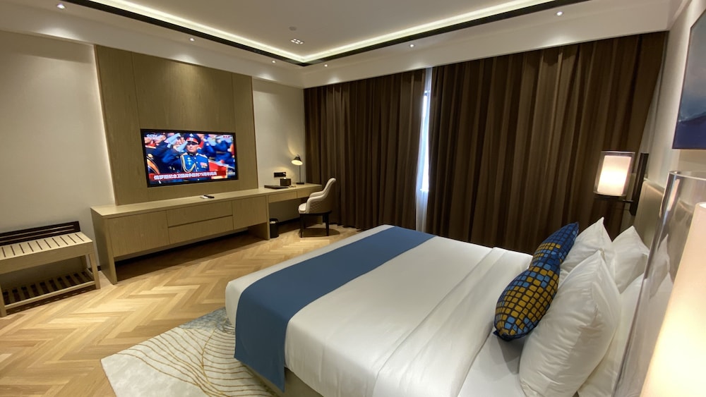 Deluxe Double Room 豪华大床房 - Photo 7