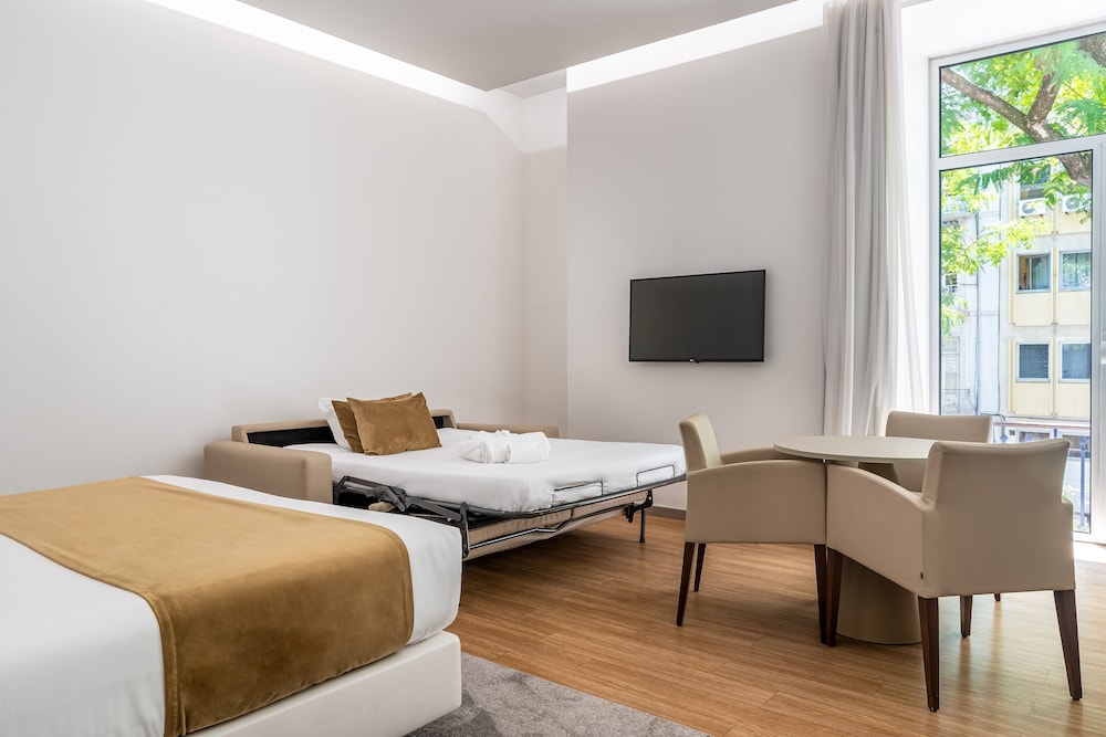 Executive Room, 1 Queen Bed with Sofa bed photo 3