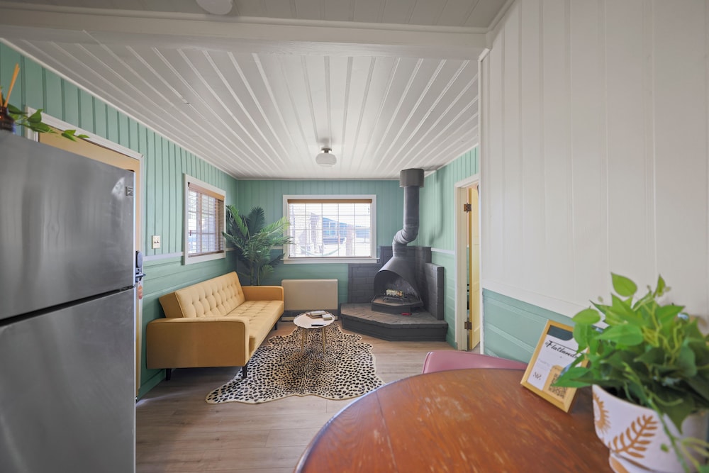 Deluxe Cabin