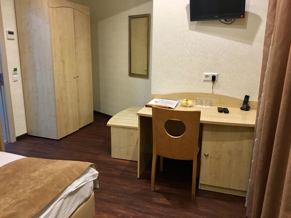 Standard Room (no window) photo 2
