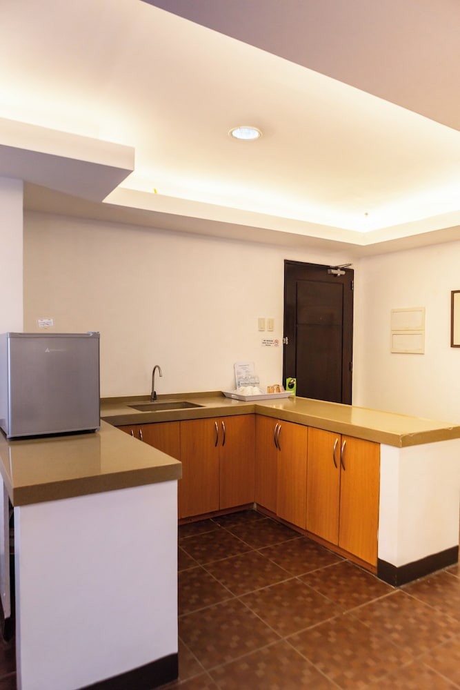 Suite - Photo 4