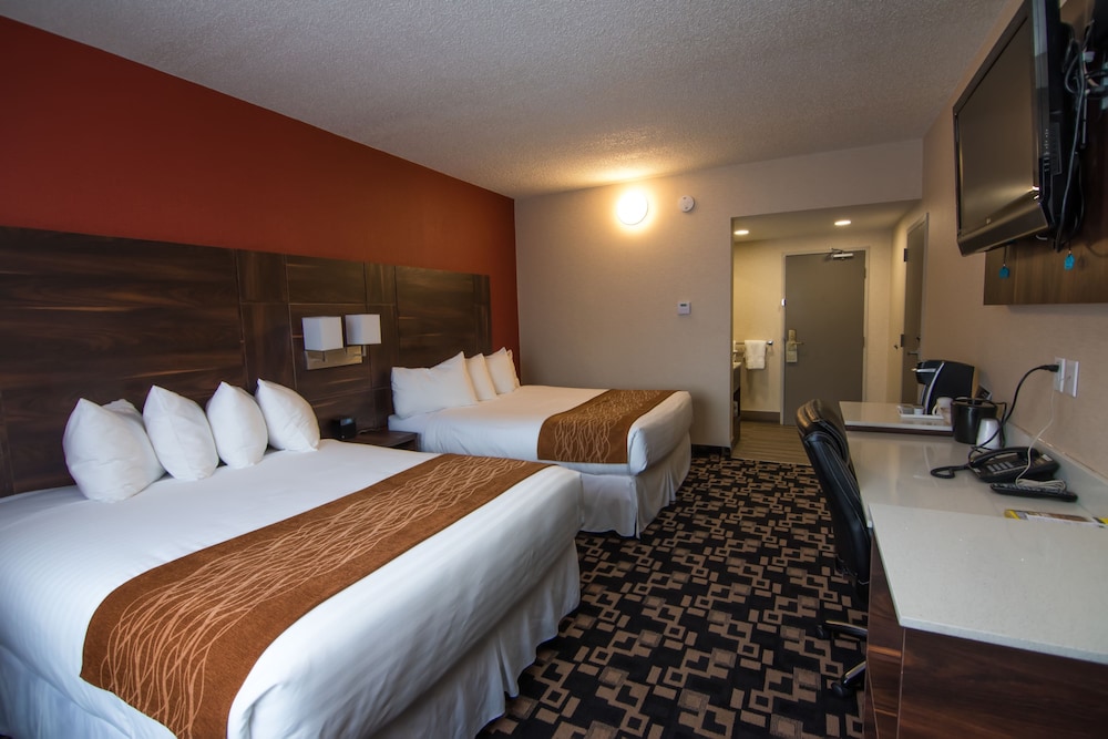 Room, 2 Queen Beds, Non Smoking - Photo 4
