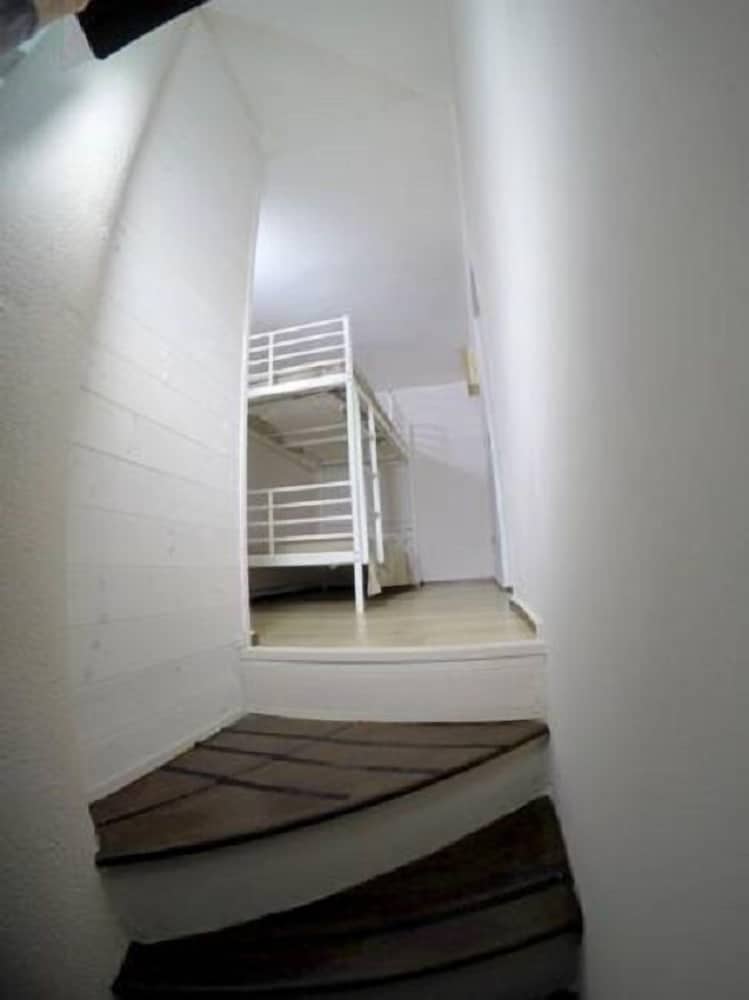 Quadruple Room, Private Bathroom photo 2