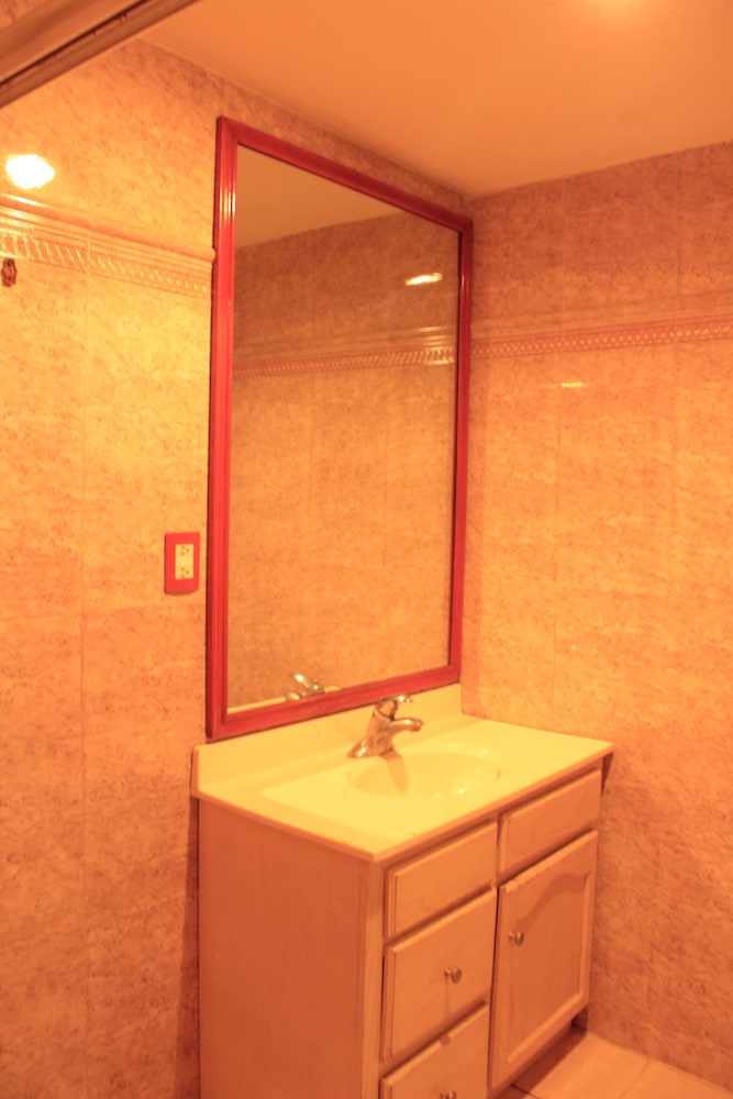 Suite, 2 Double Beds photo 2