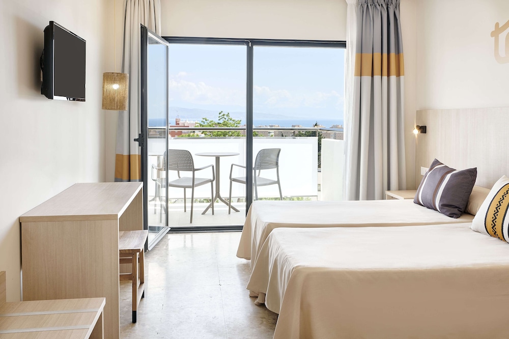 Standard Double Room, Balcony, Sea View (Bed & Unlimited Brunch) - Photo 6