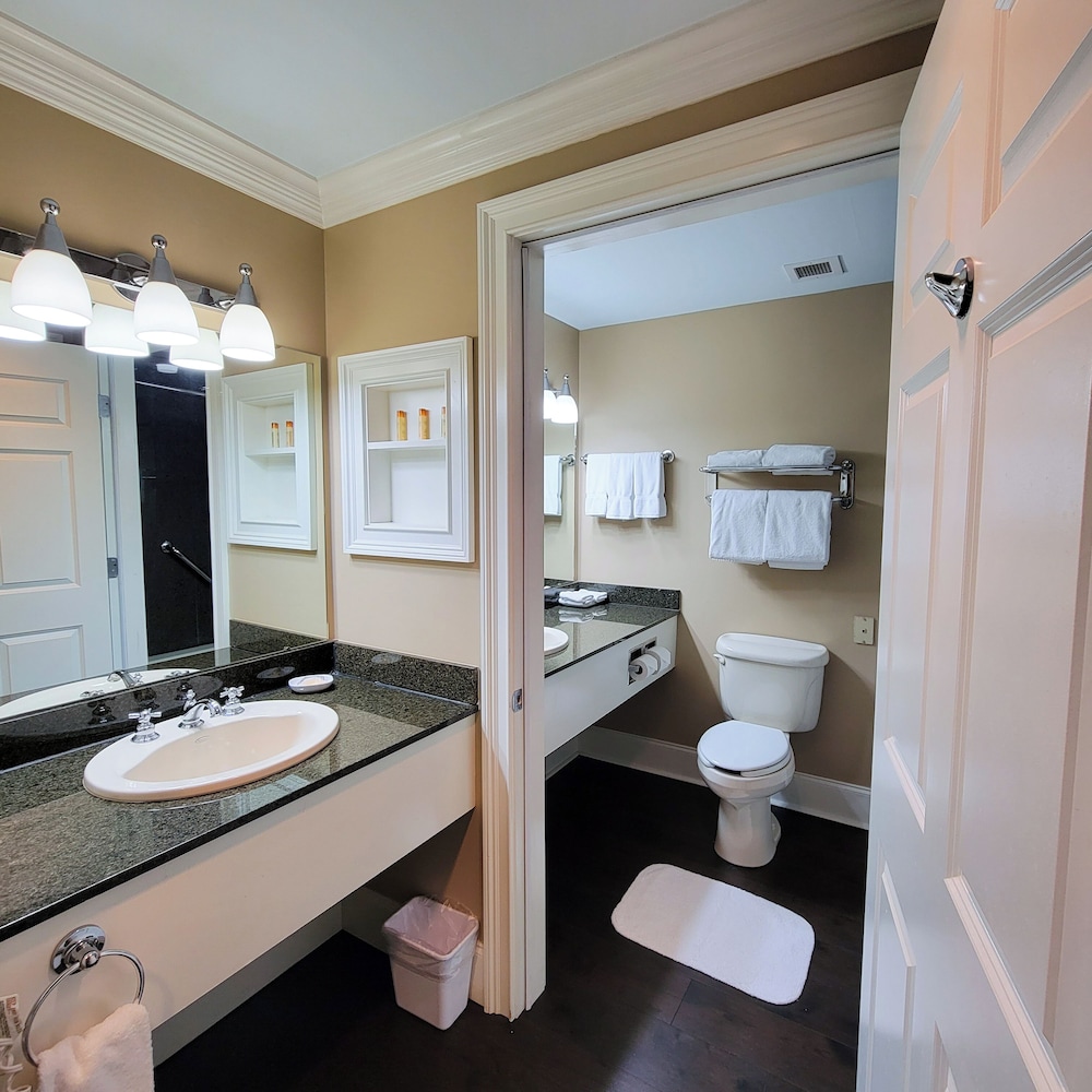 Junior Suite (at the Inn) - Photo 3