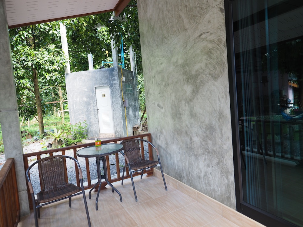 Standard Room - Photo 8