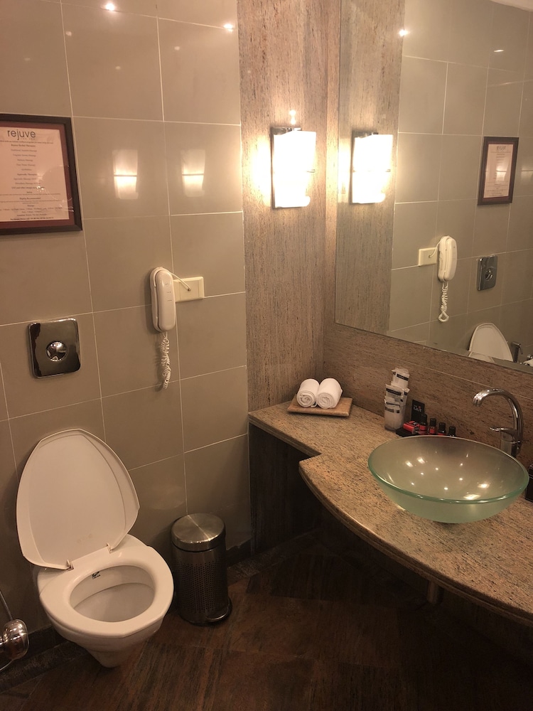 Executive Club Twin Room - Photo 5