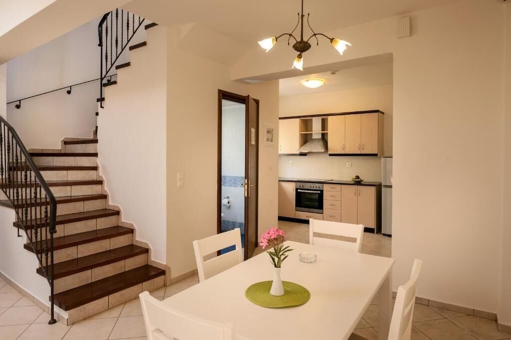 Deluxe Twin Maisonette photo 2