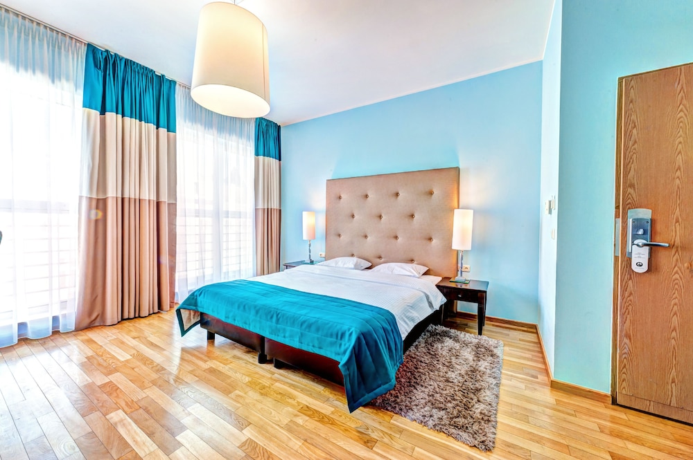 Classic Double or Twin Room, 1 Bedroom - Photo 6