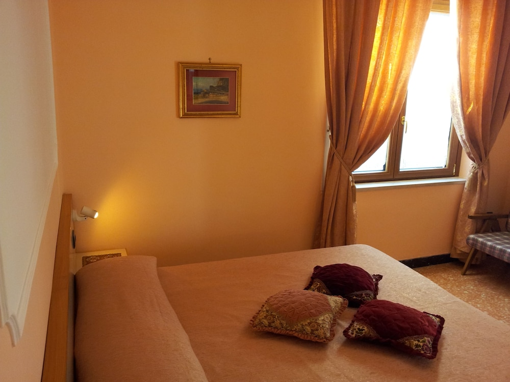 Triple Room, Balcony, Garden View