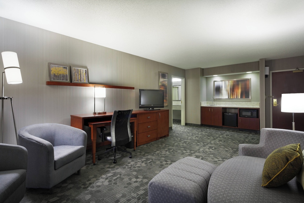 Suite, 1 Bedroom - Photo 5