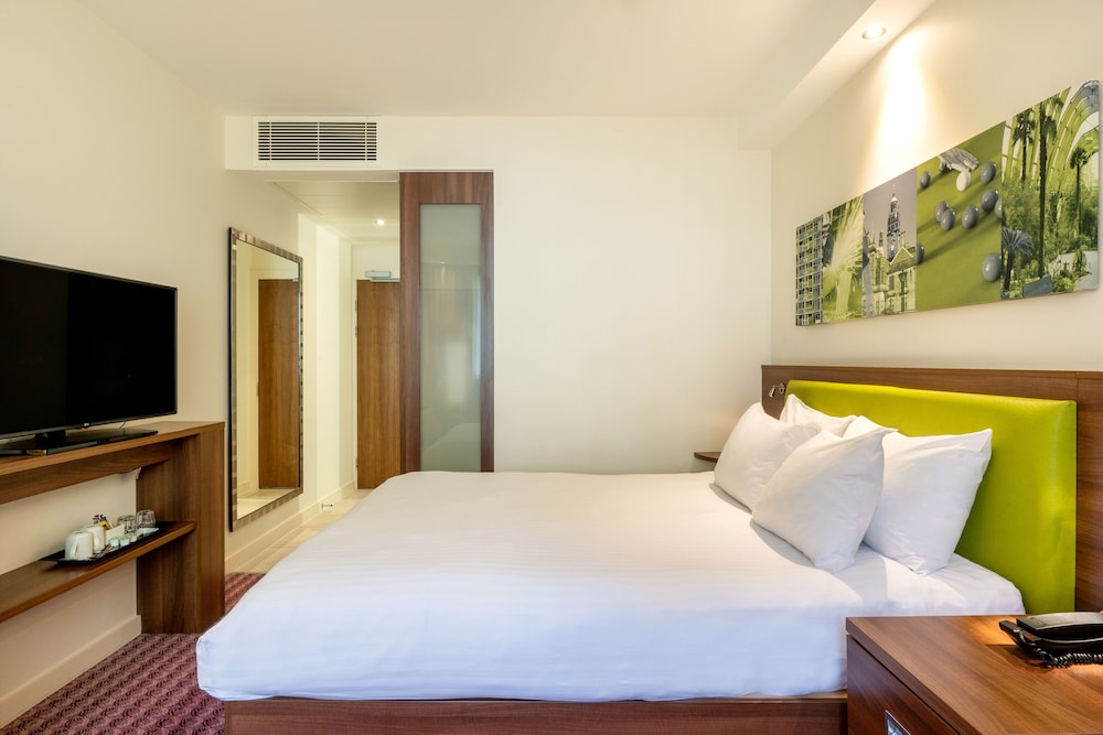 Room, 1 Queen Bed photo 3