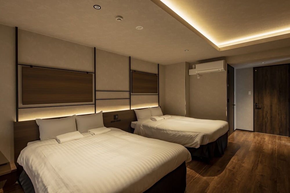 Quadruple Room, 2 Double Beds, Non Smoking