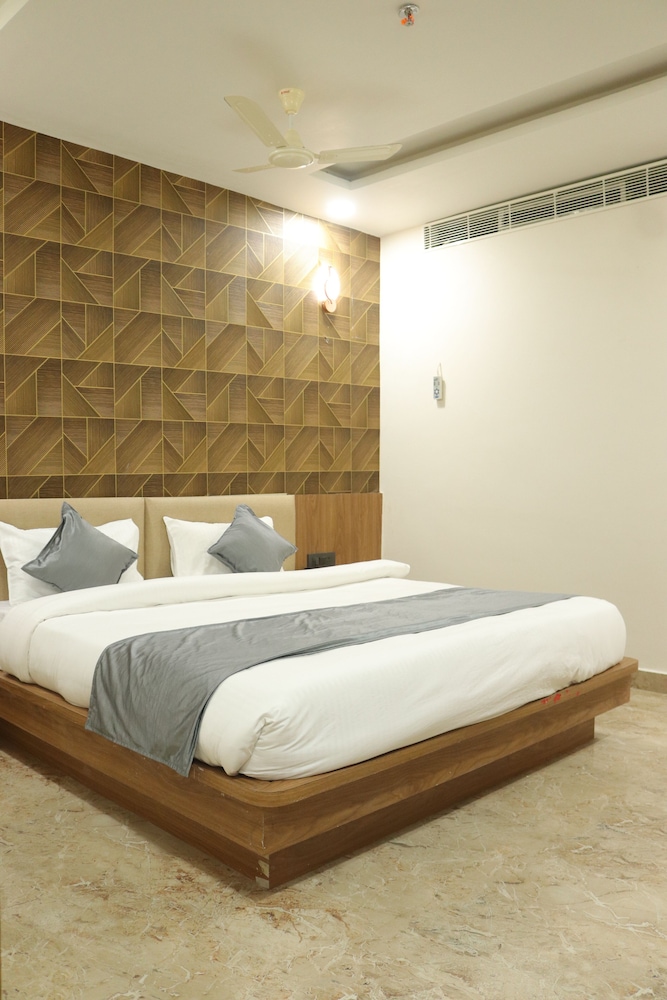 Executive Room photo 1