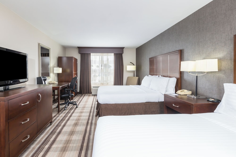Standard Room, Multiple Beds - Photo 2