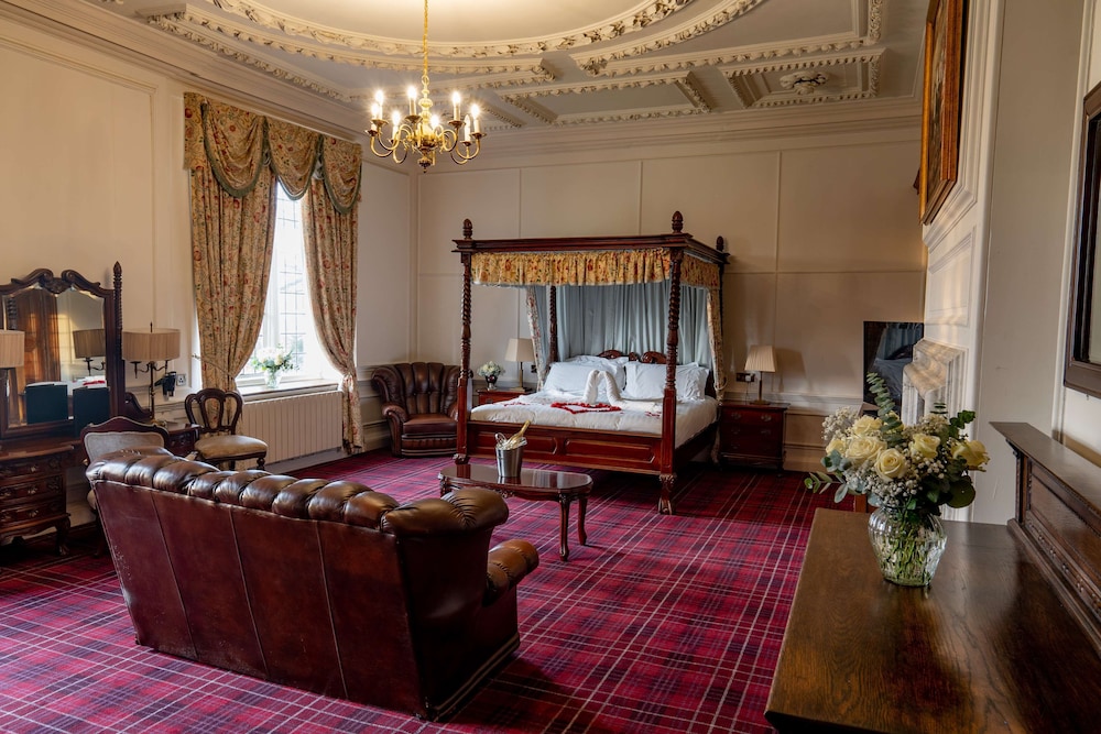 Superior Suite, 1 King Bed, Non Smoking - Photo 2