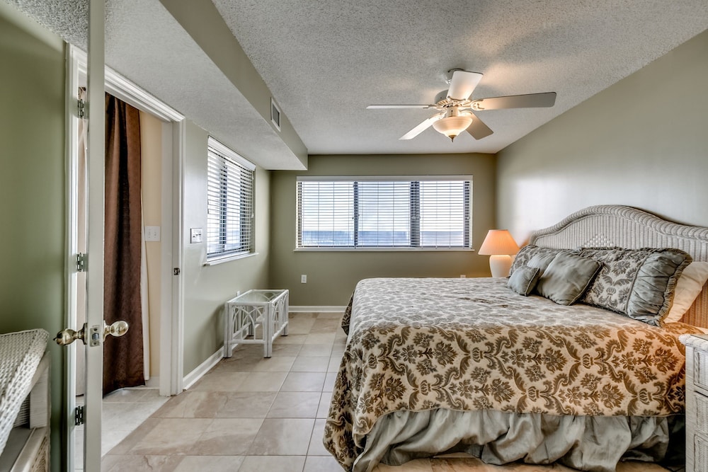 Condo, 3 Bedrooms, Non Smoking, Beach View